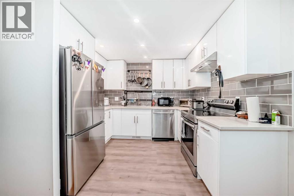 Single Family House for Sale in   Berwick Crescent NW Beddington Heights Calgary 