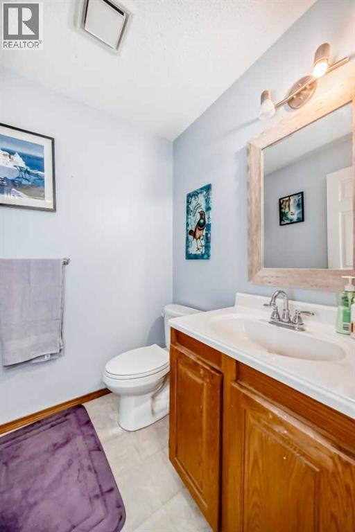 Single Family House for Sale in   Berwick Crescent NW Beddington Heights Calgary 
