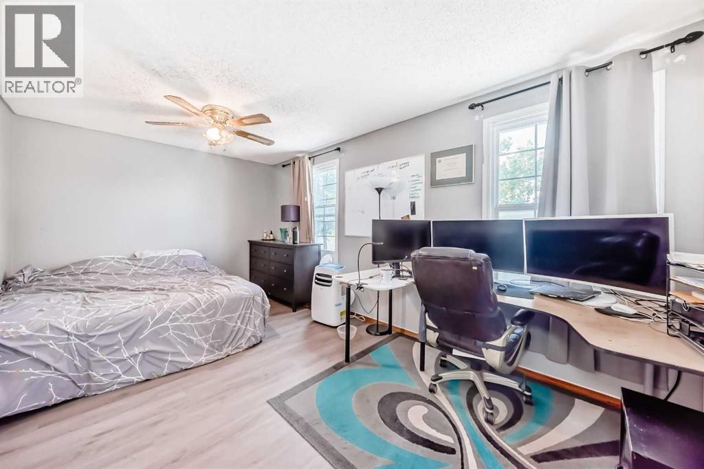 Single Family House for Sale in   Berwick Crescent NW Beddington Heights Calgary 
