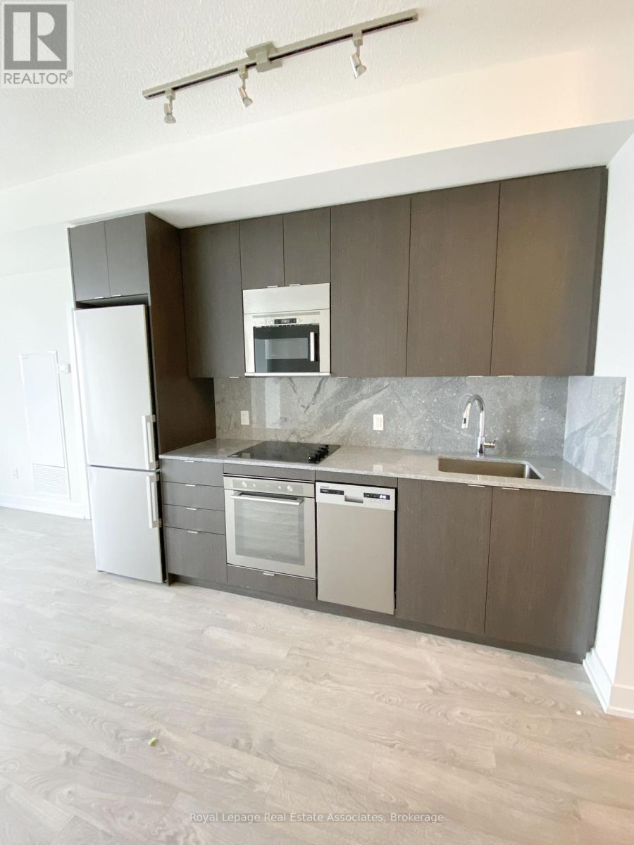 Photo 3 of 3510 7 Mabelle Avenue, Toronto ON
