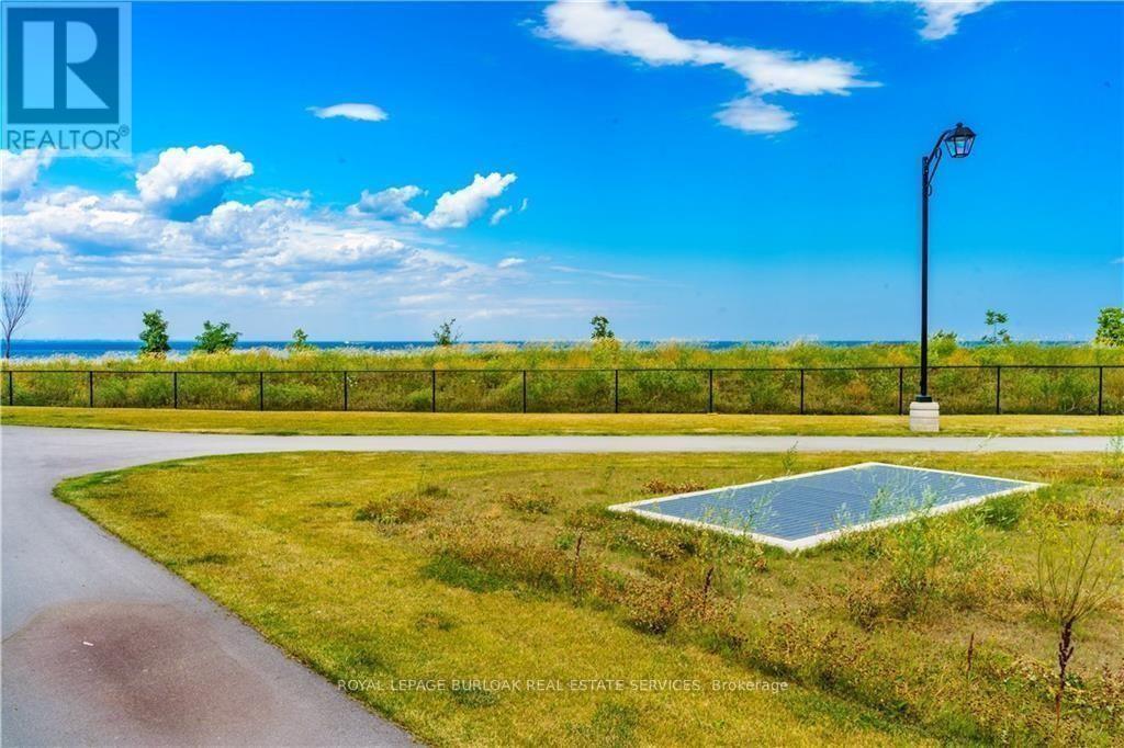 Photo 17 of 135 101 Shoreview Place, Hamilton ON