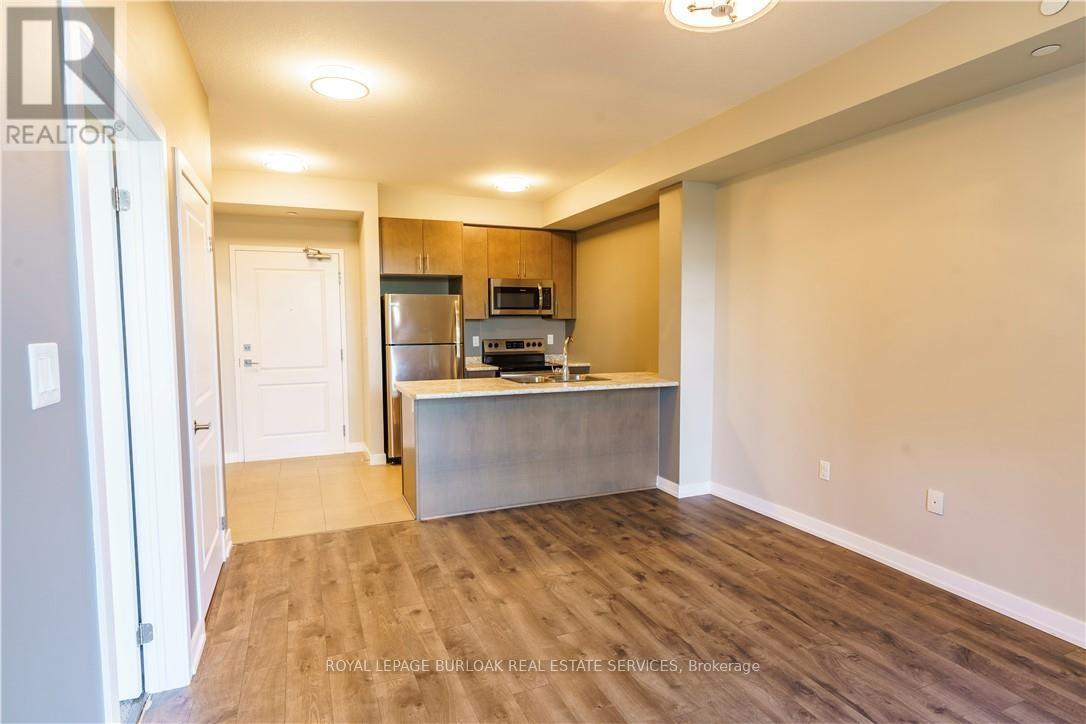 Photo 9 of 135 101 Shoreview Place, Hamilton ON