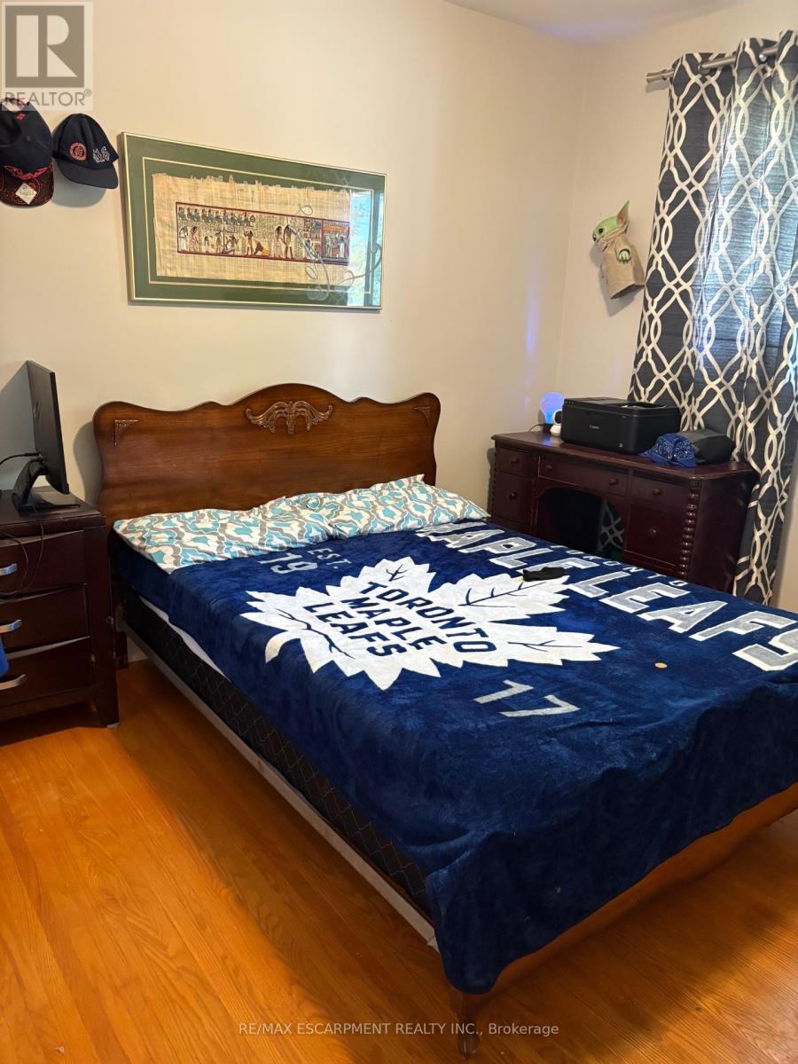 Photo 16 of 723 Glancaster Road, Hamilton ON