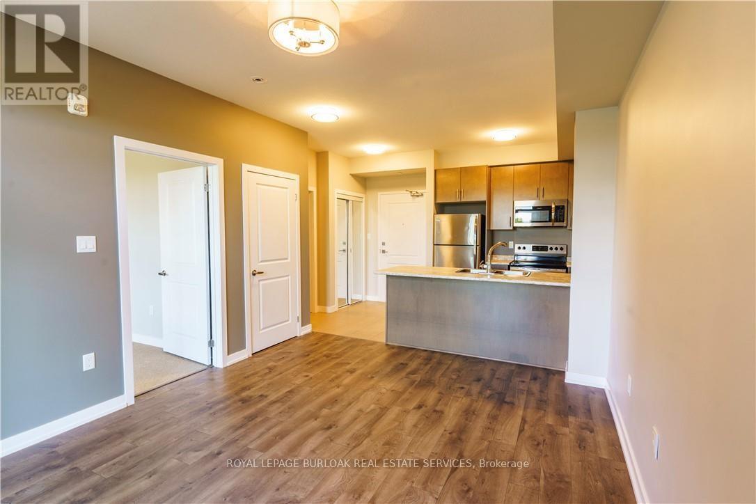 Photo 8 of 135 101 Shoreview Place, Hamilton ON