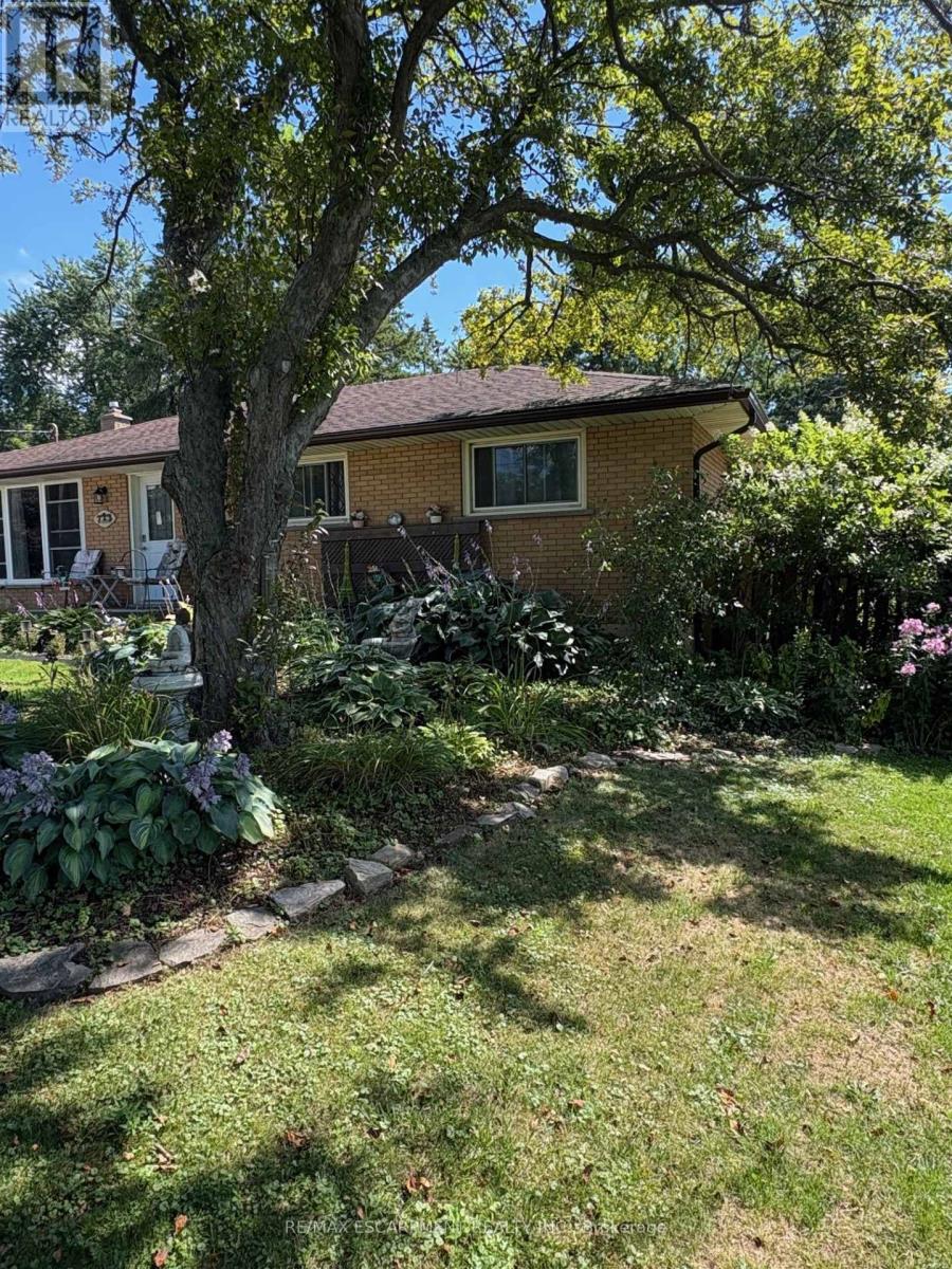 Photo 42 of 723 Glancaster Road, Hamilton ON