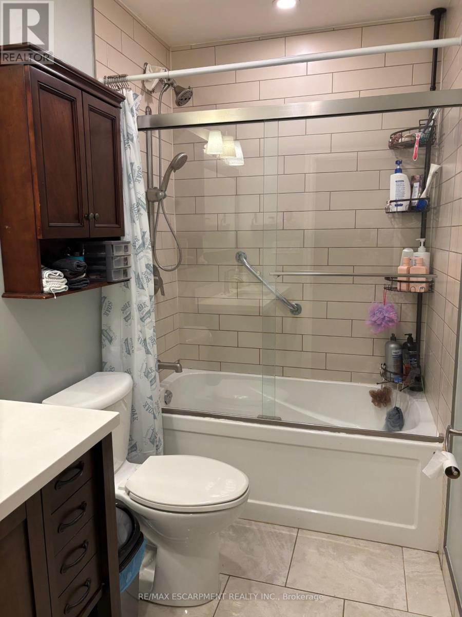 Photo 22 of 723 Glancaster Road, Hamilton ON