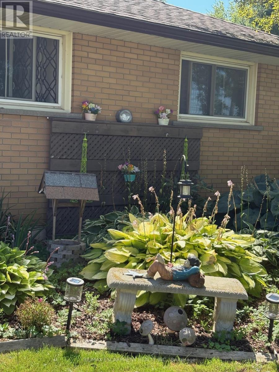 Photo 44 of 723 Glancaster Road, Hamilton ON