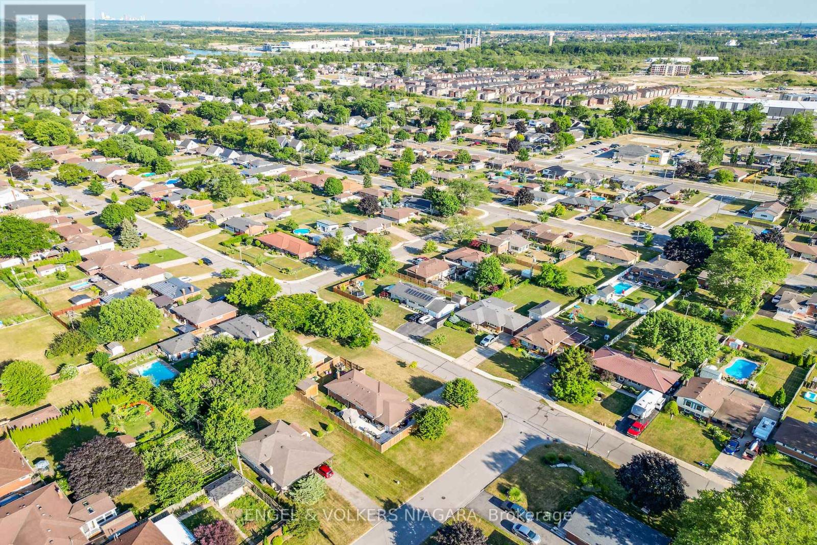 Photo 40 of 90 Rose Avenue, Thorold ON