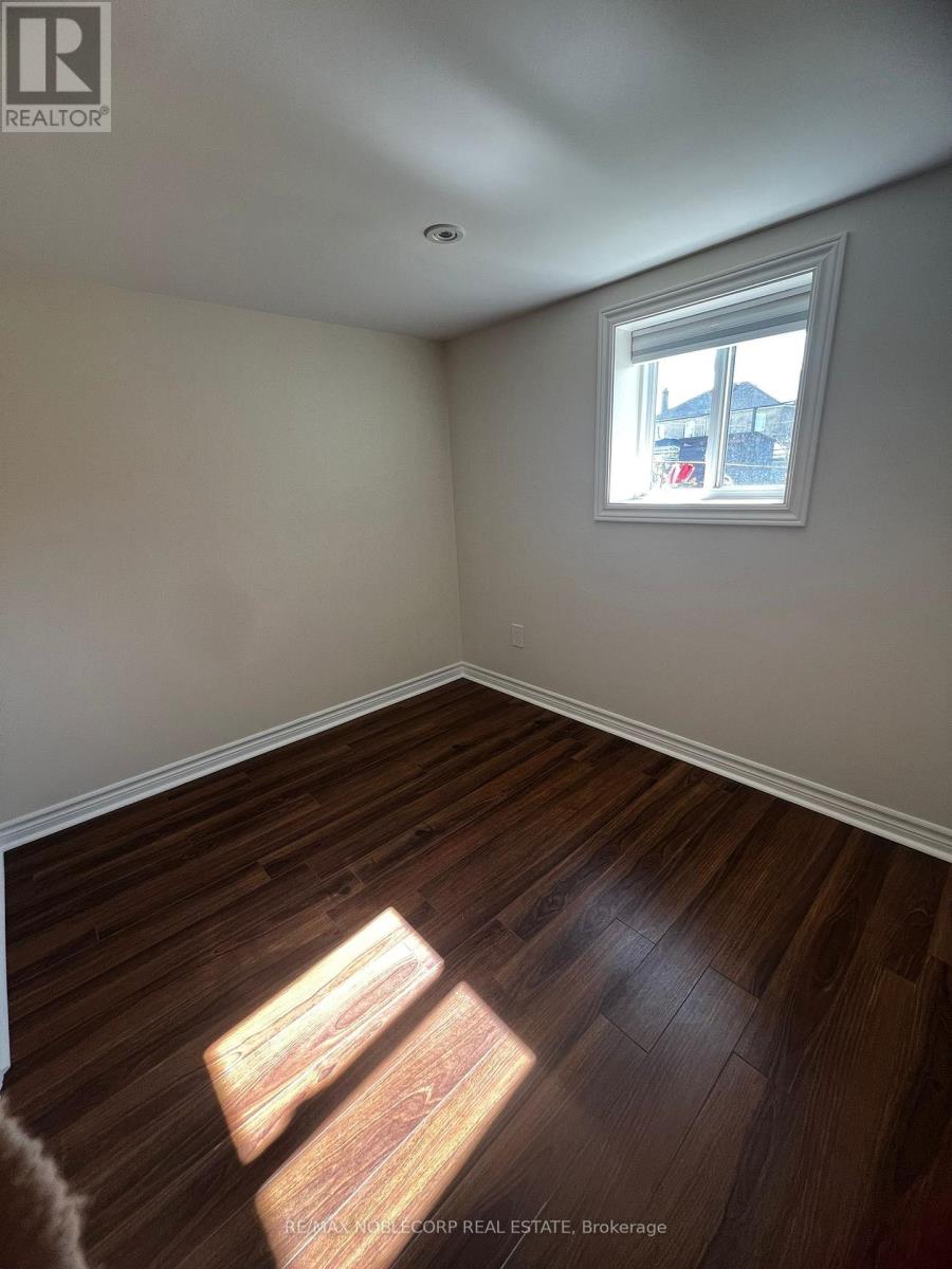Photo 20 of Lower 16 Little Boulevard, Toronto ON