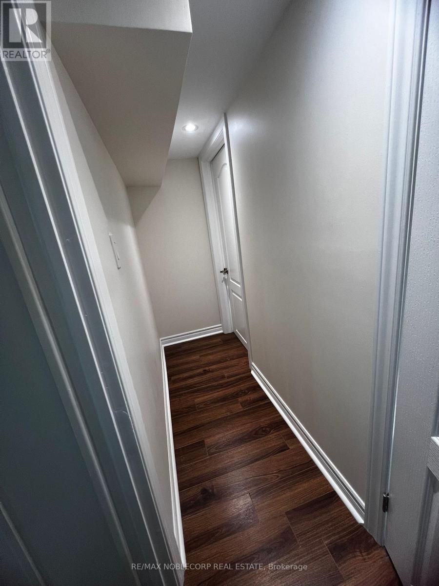 Photo 10 of Lower 16 Little Boulevard, Toronto ON