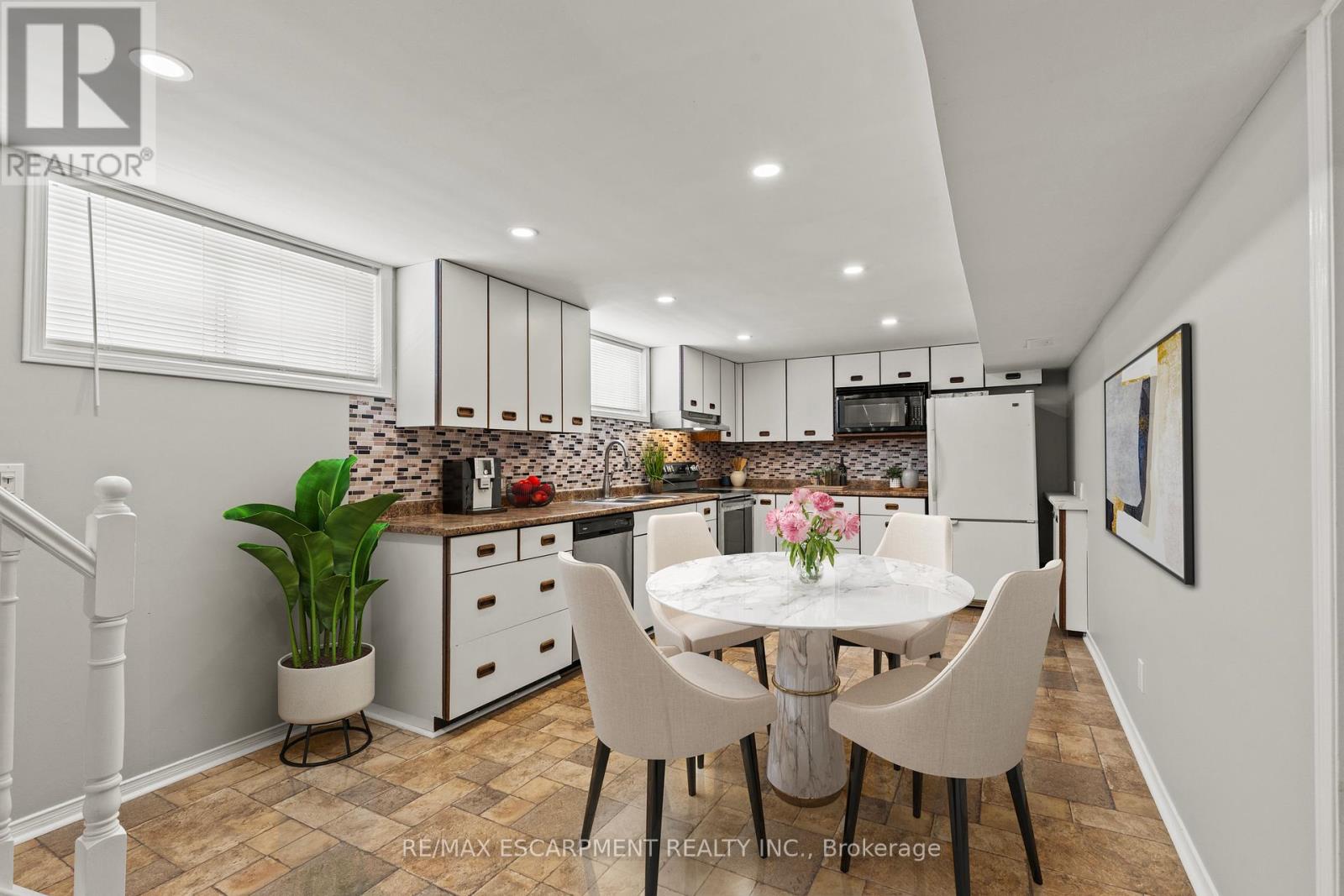 Photo 19 of 1298 Napier Crescent, Oakville ON