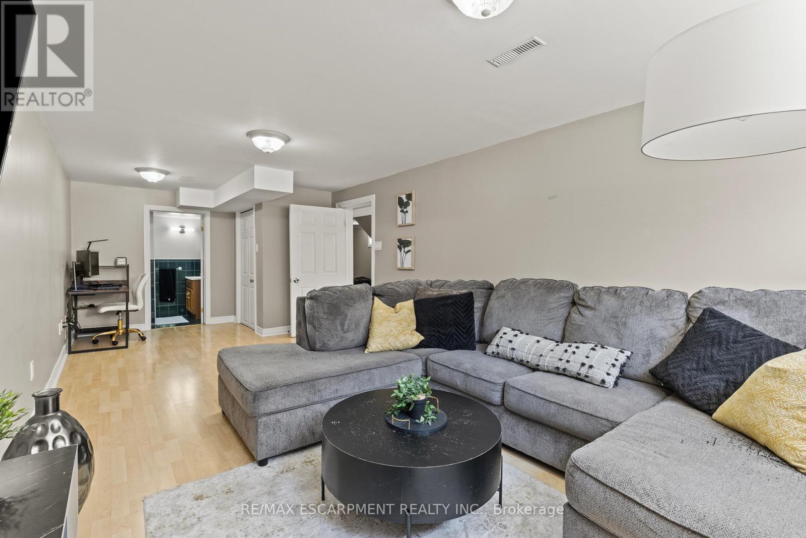 Photo 21 of 1298 Napier Crescent, Oakville ON