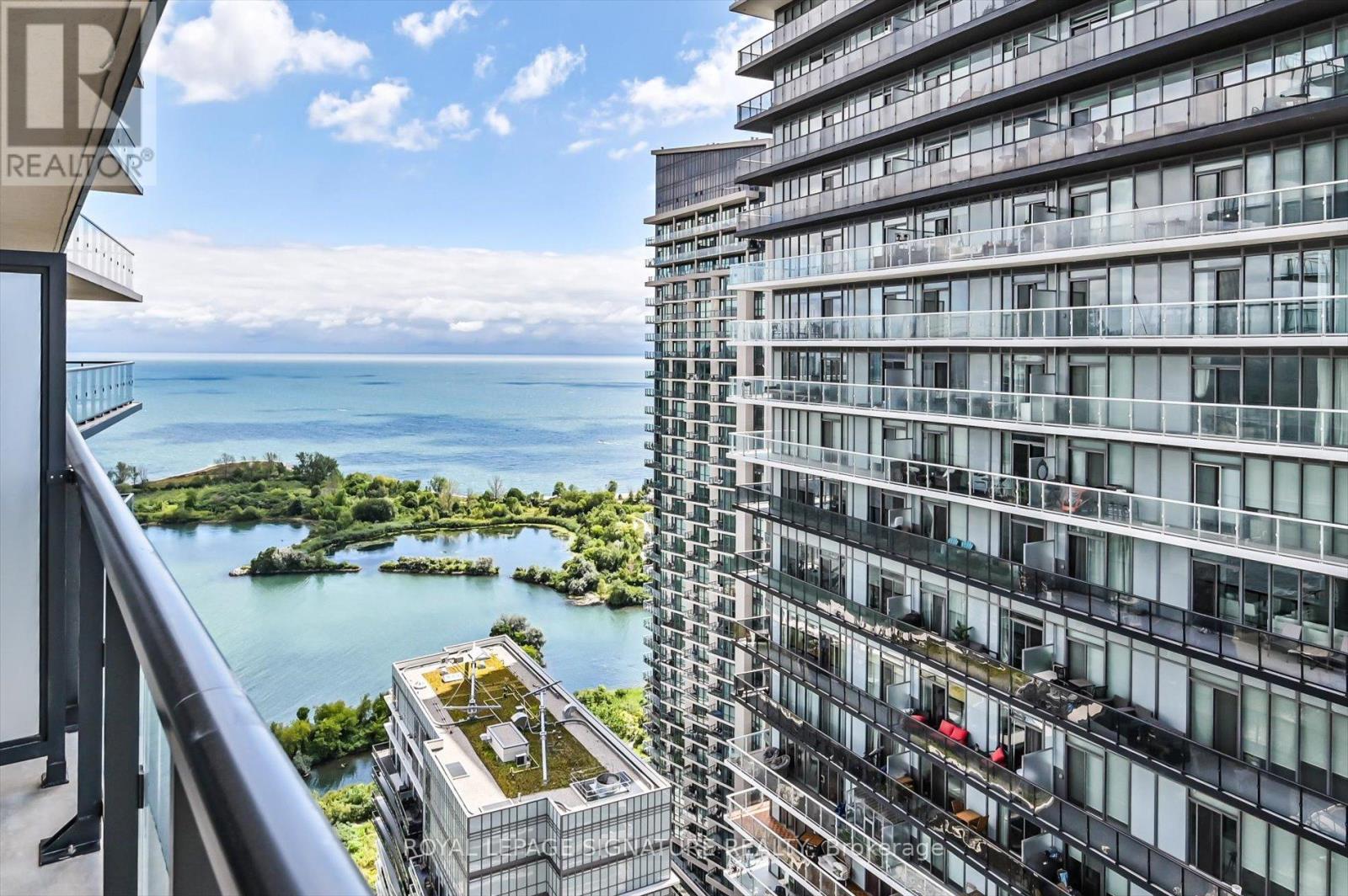 Photo 24 of 3308 38 Annie Craig Drive, Toronto ON