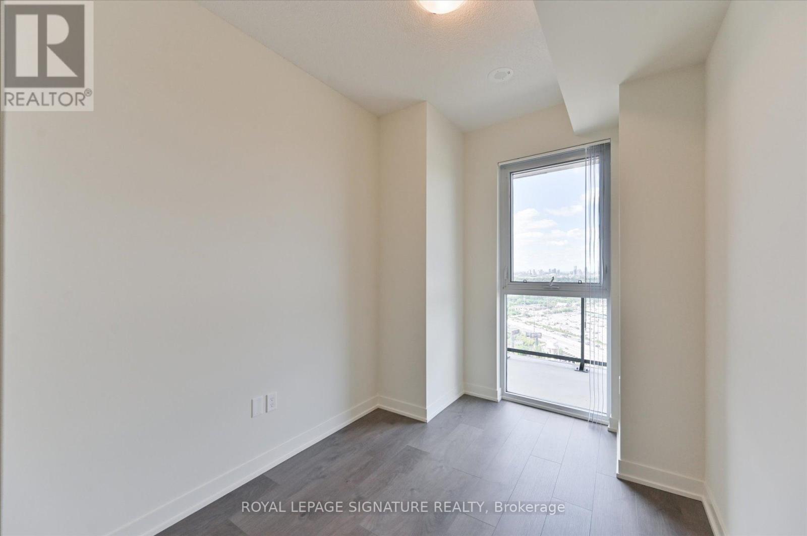 Photo 31 of 3308 38 Annie Craig Drive, Toronto ON