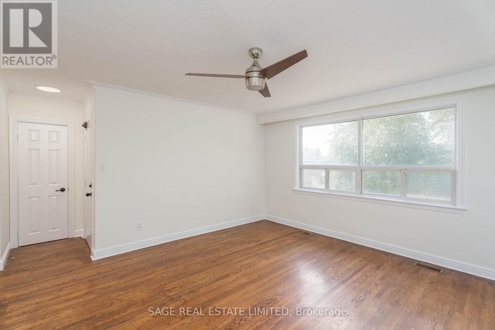 Photo 5 of 3 16 Simpson Avenue, Toronto ON