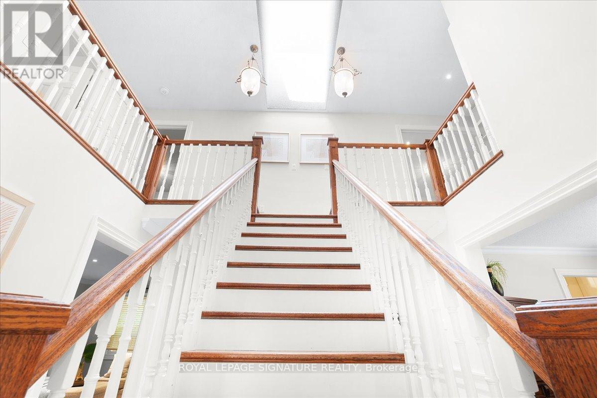 Photo 20 of 6019 Tillsdown Drive, Mississauga ON