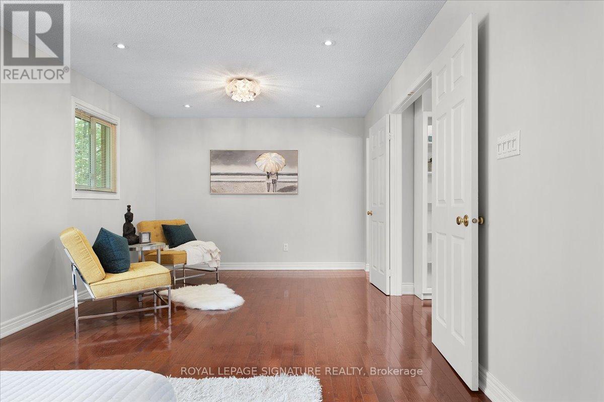 Photo 24 of 6019 Tillsdown Drive, Mississauga ON