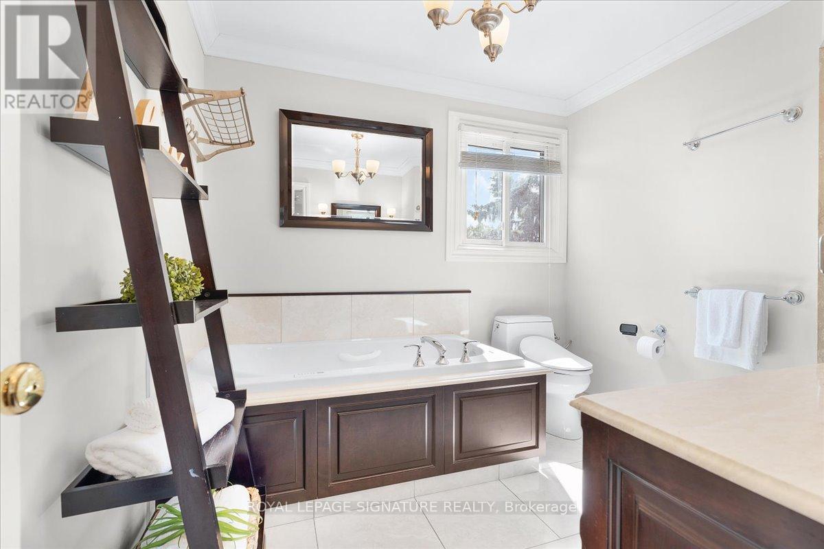 Photo 27 of 6019 Tillsdown Drive, Mississauga ON