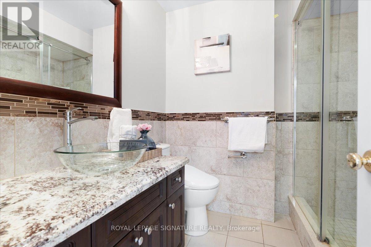Photo 31 of 6019 Tillsdown Drive, Mississauga ON