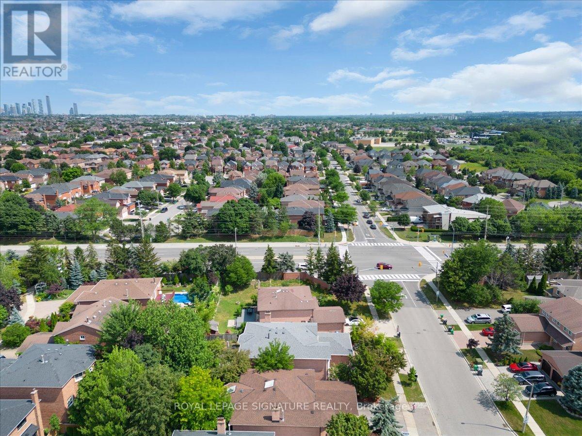 Photo 48 of 6019 Tillsdown Drive, Mississauga ON