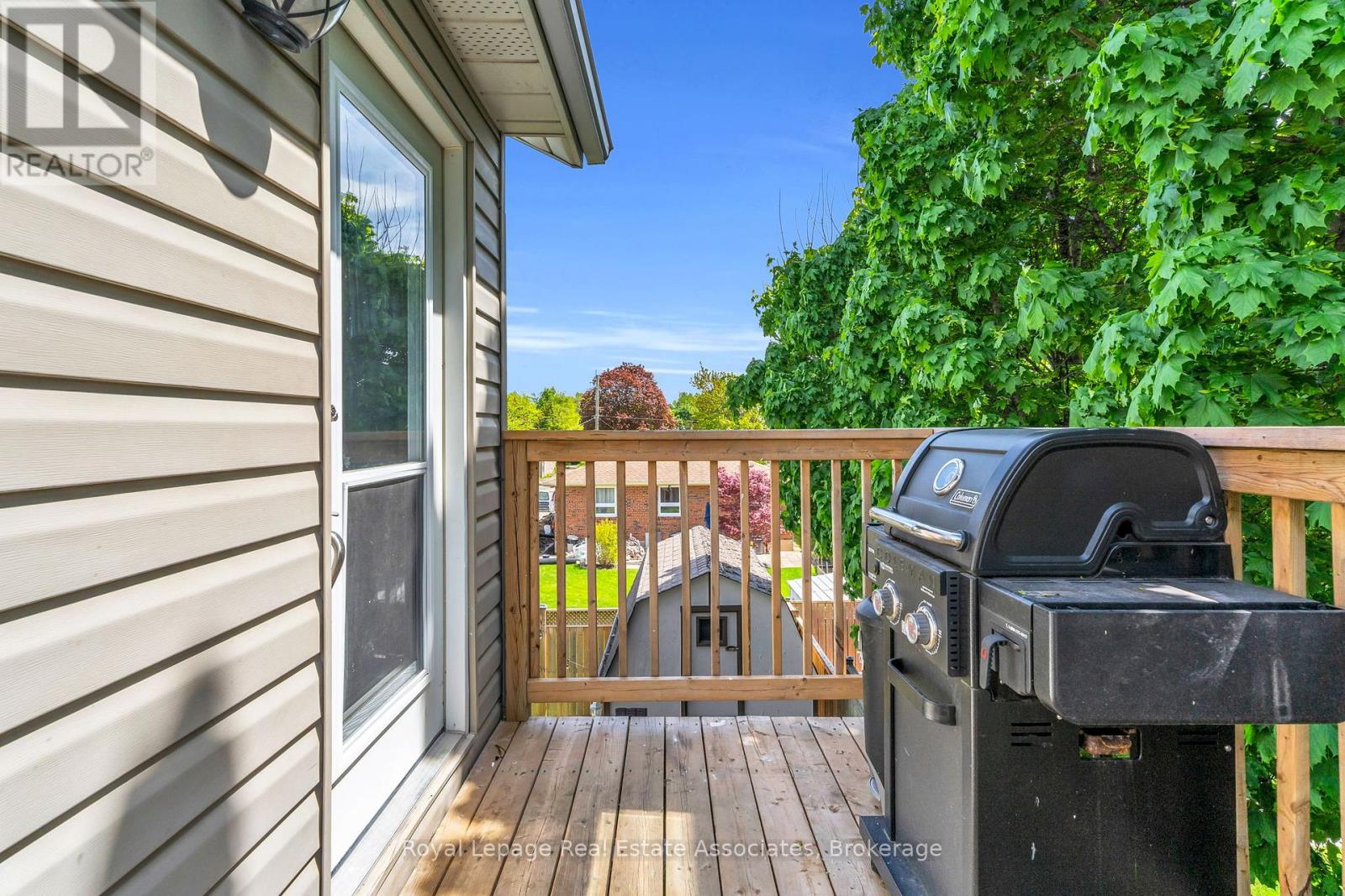 Photo 31 of 21 Bairstow Crescent, Halton Hills ON