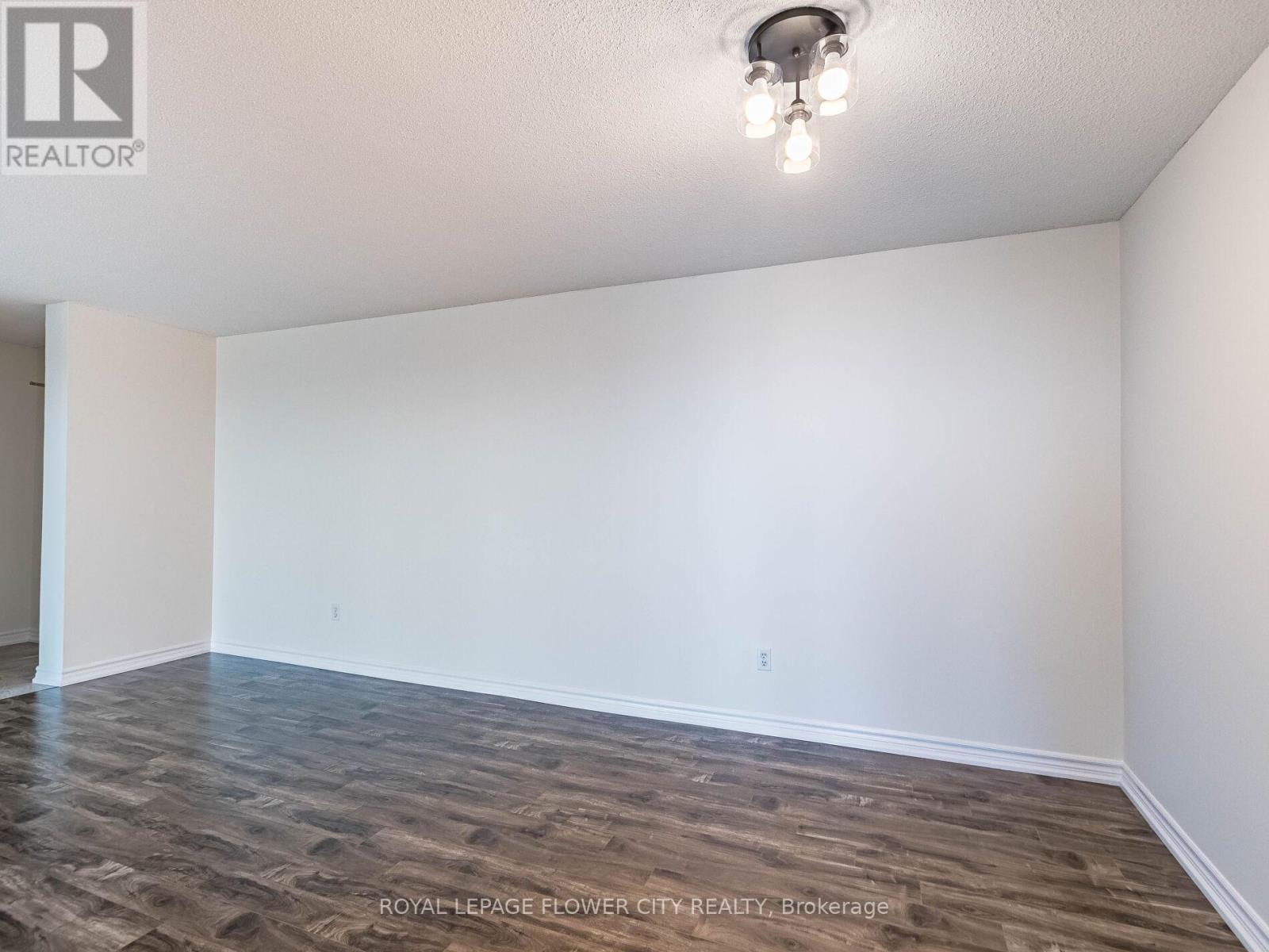 Photo 16 of 2109 30 Malta Avenue, Brampton ON