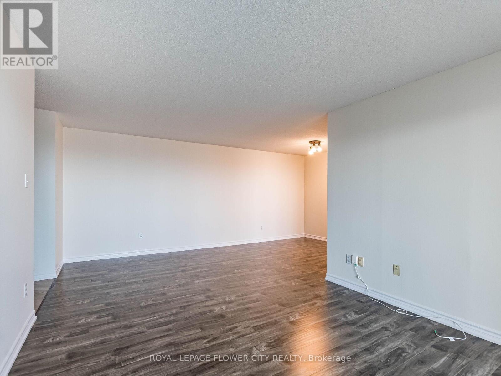 Photo 20 of 2109 30 Malta Avenue, Brampton ON