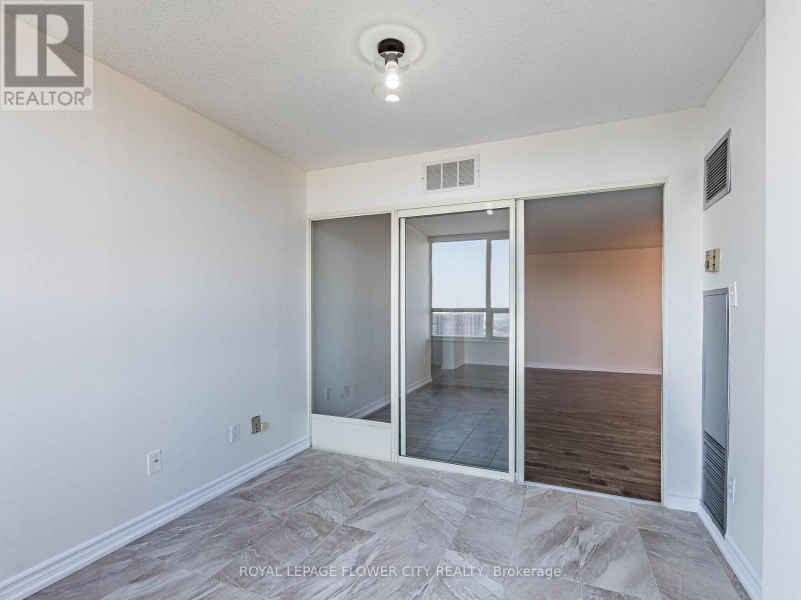 Photo 22 of 2109 30 Malta Avenue, Brampton ON