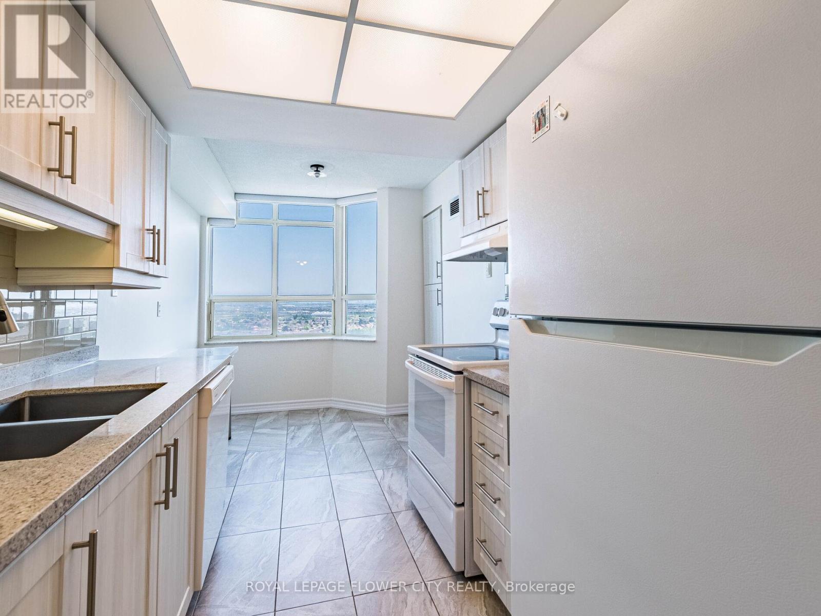 Photo 25 of 2109 30 Malta Avenue, Brampton ON