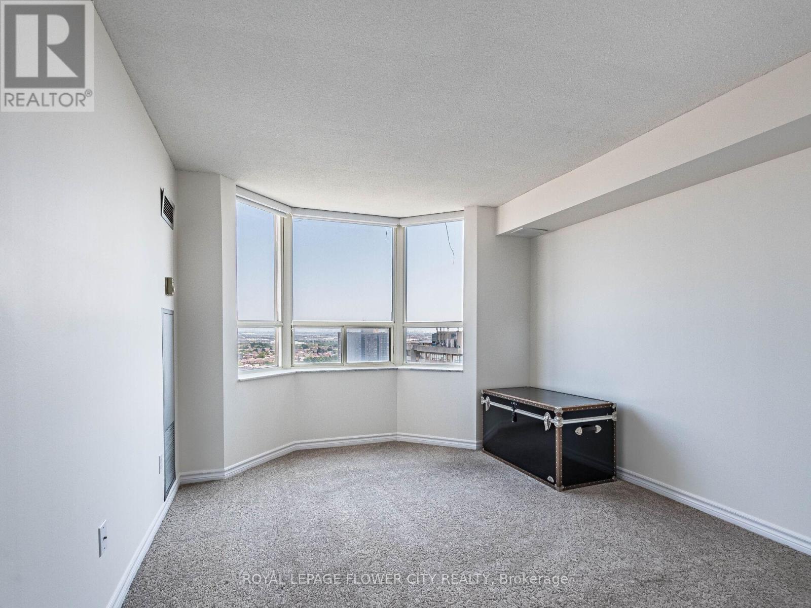 Photo 29 of 2109 30 Malta Avenue, Brampton ON