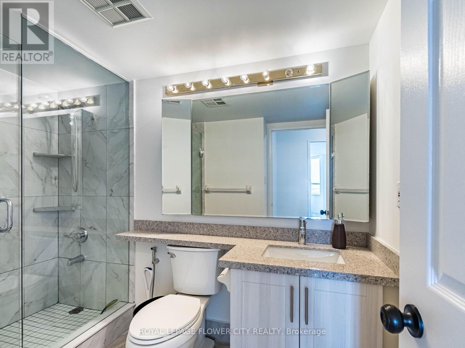 Photo 36 of 2109 30 Malta Avenue, Brampton ON