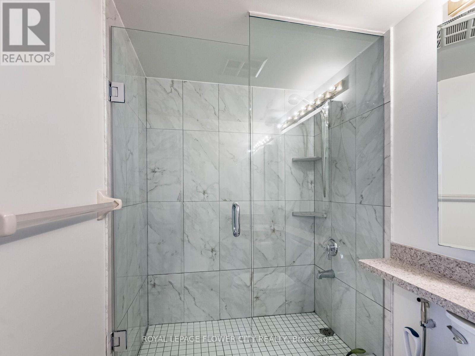 Photo 37 of 2109 30 Malta Avenue, Brampton ON