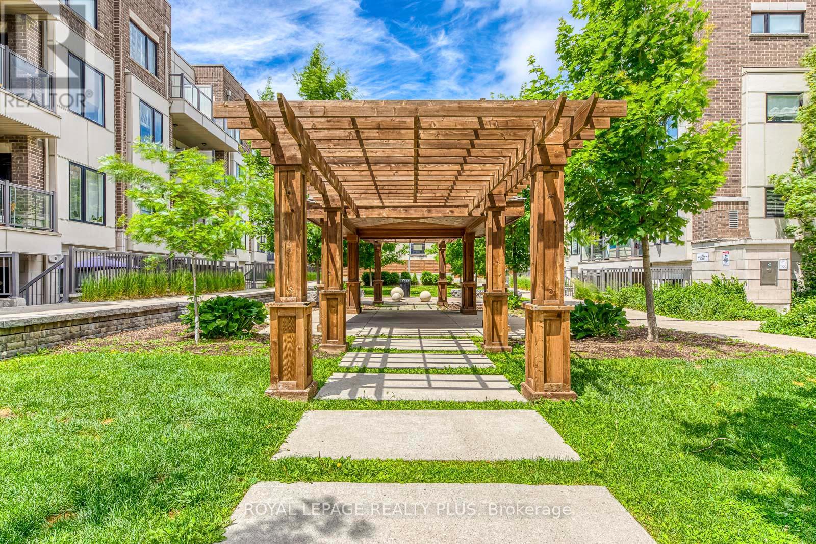 Photo 31 of 510 10 Drummond Street, Toronto ON