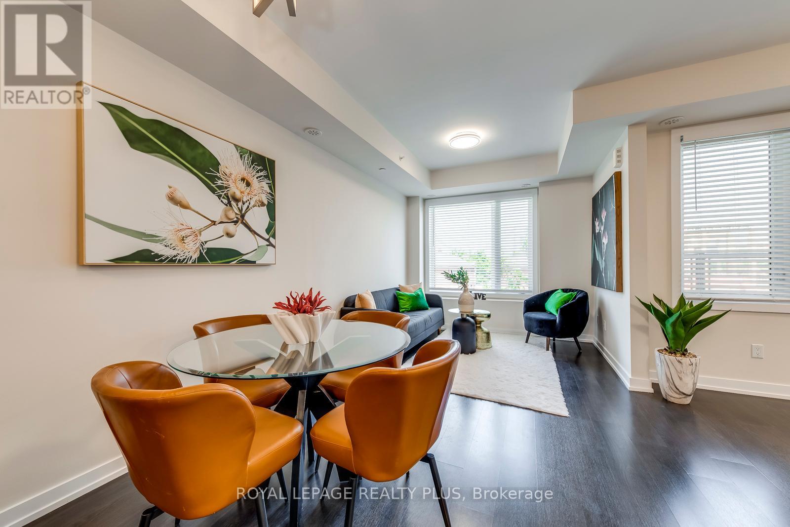 Photo 8 of 510 10 Drummond Street, Toronto ON