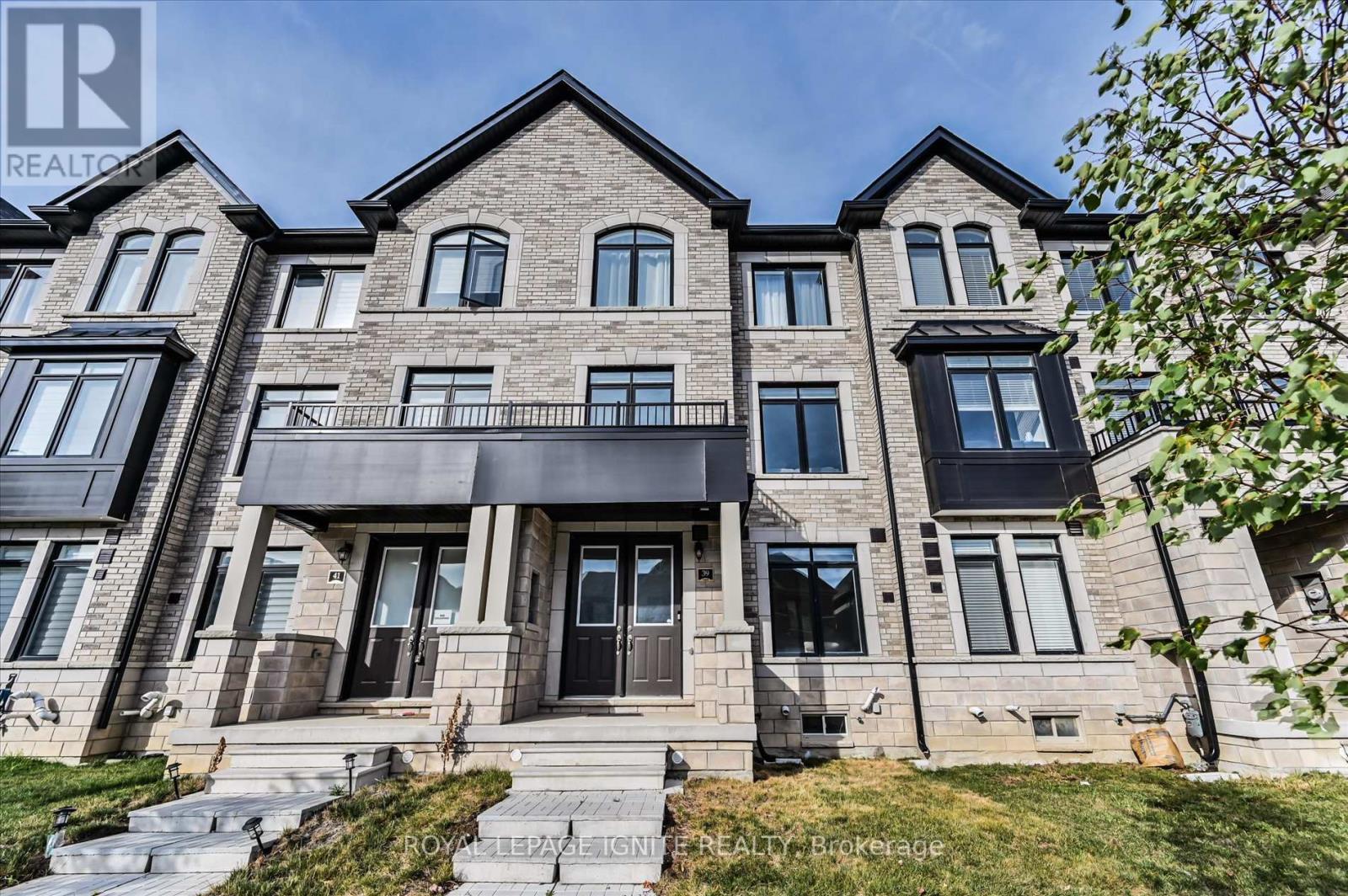 Photo 1 of 39 Minnock Street, Caledon ON