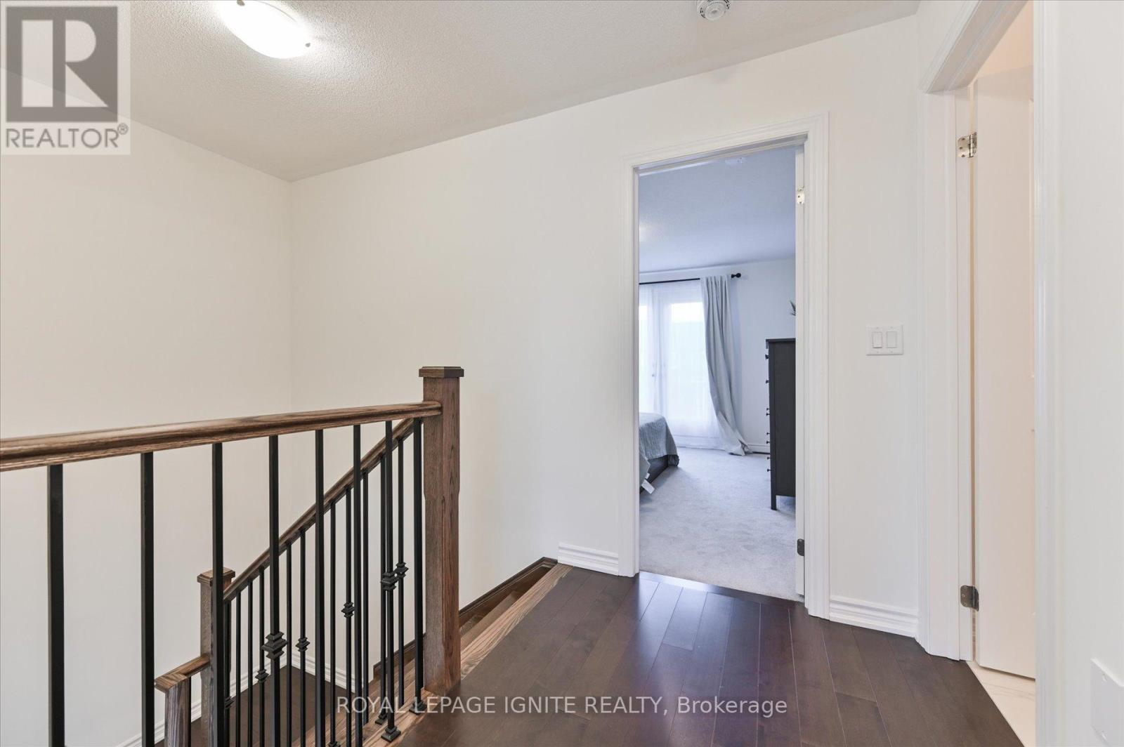 Photo 25 of 39 Minnock Street, Caledon ON