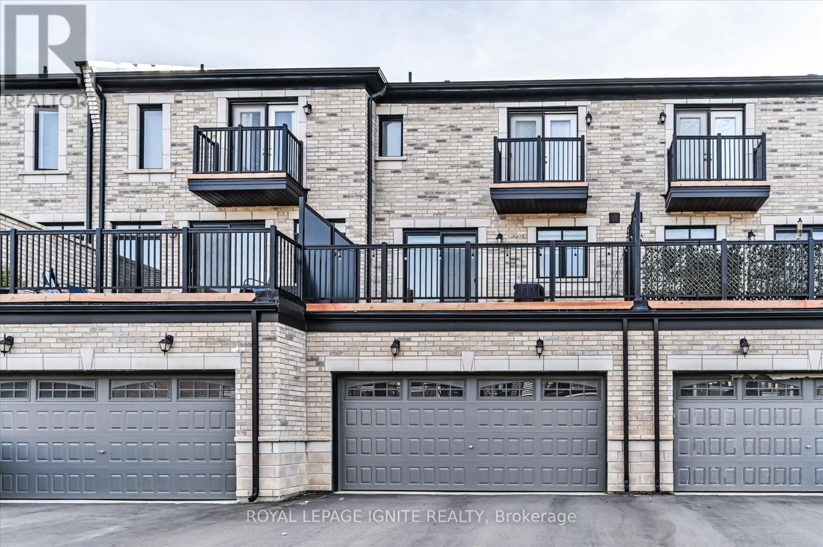 Photo 35 of 39 Minnock Street, Caledon ON
