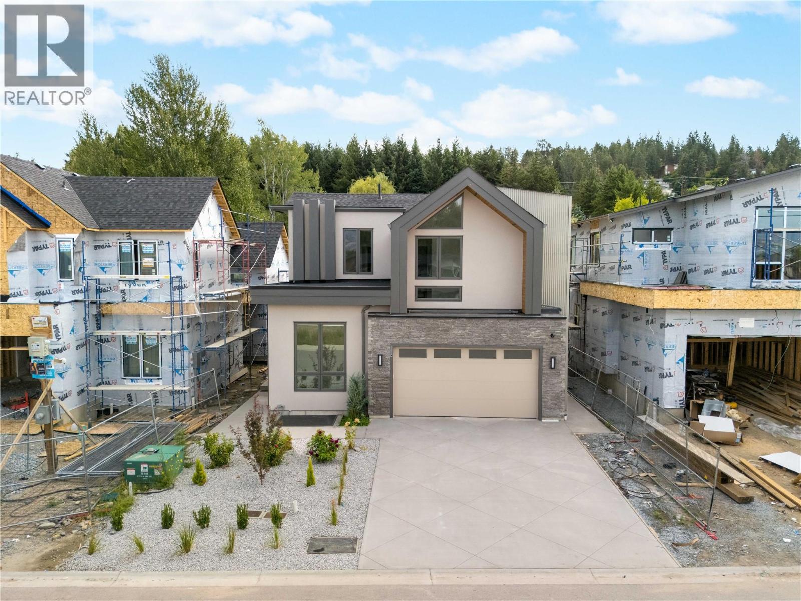  1004 Bull Crescent, Kelowna