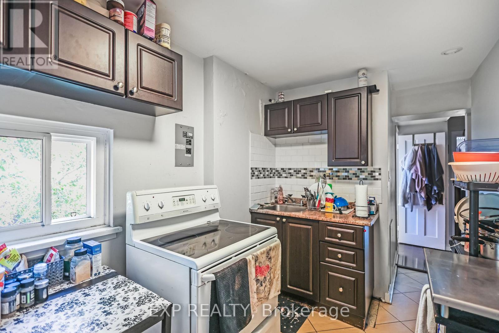 Photo 28 of 28 Eastbourne Avenue, Hamilton ON