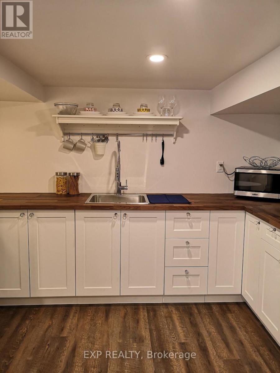 Photo 34 of 28 Eastbourne Avenue, Hamilton ON