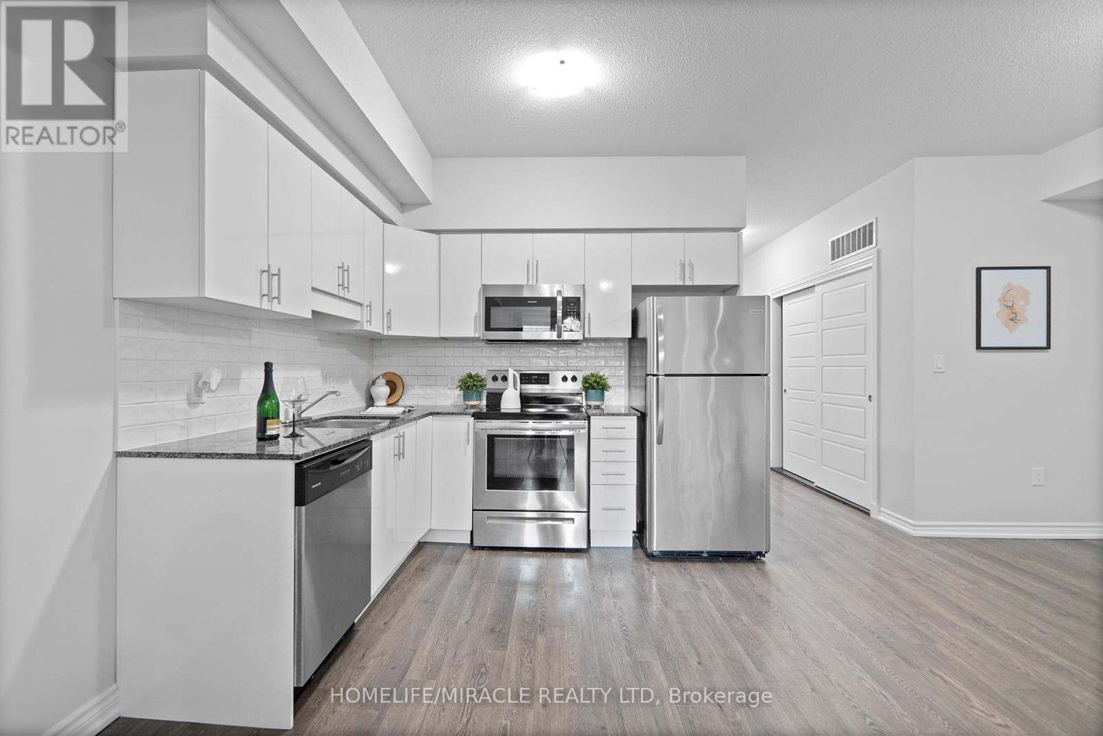 Photo 12 of 5 B 1430 Highland Road W, Kitchener ON