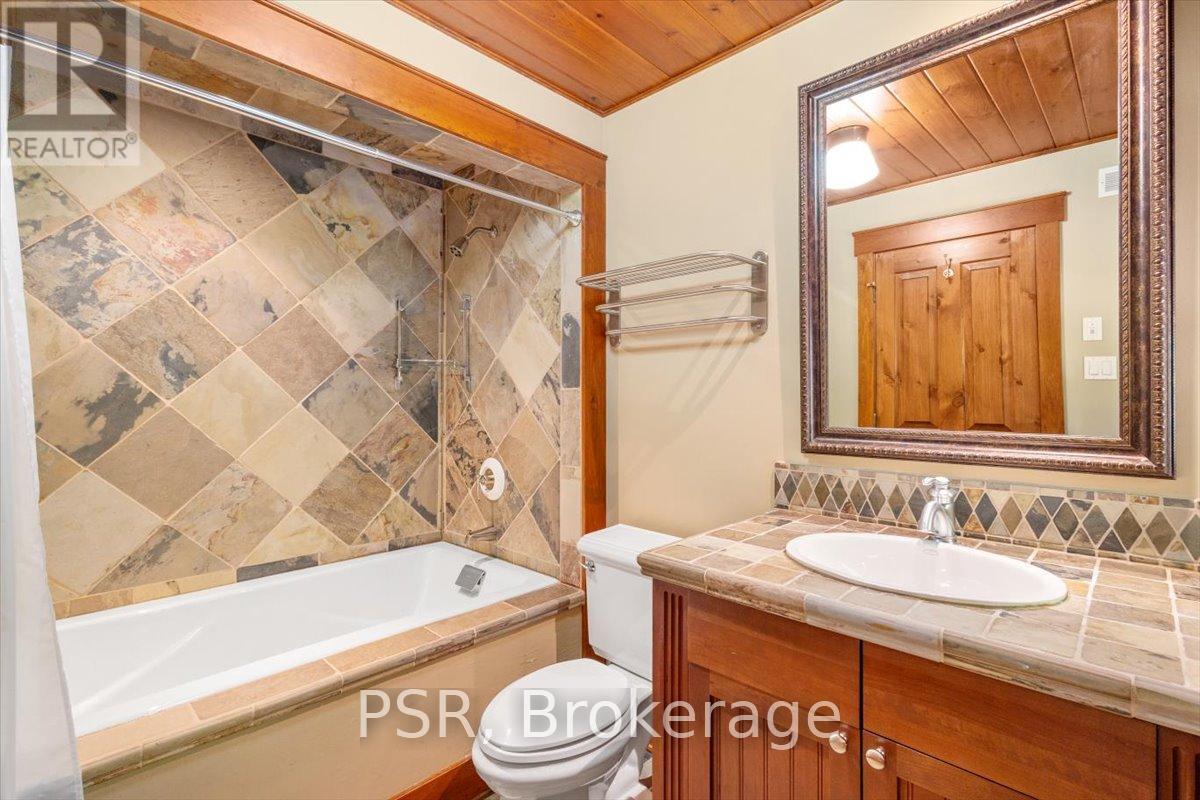 Photo 35 of 4 Ditchburn Drive, Seguin ON