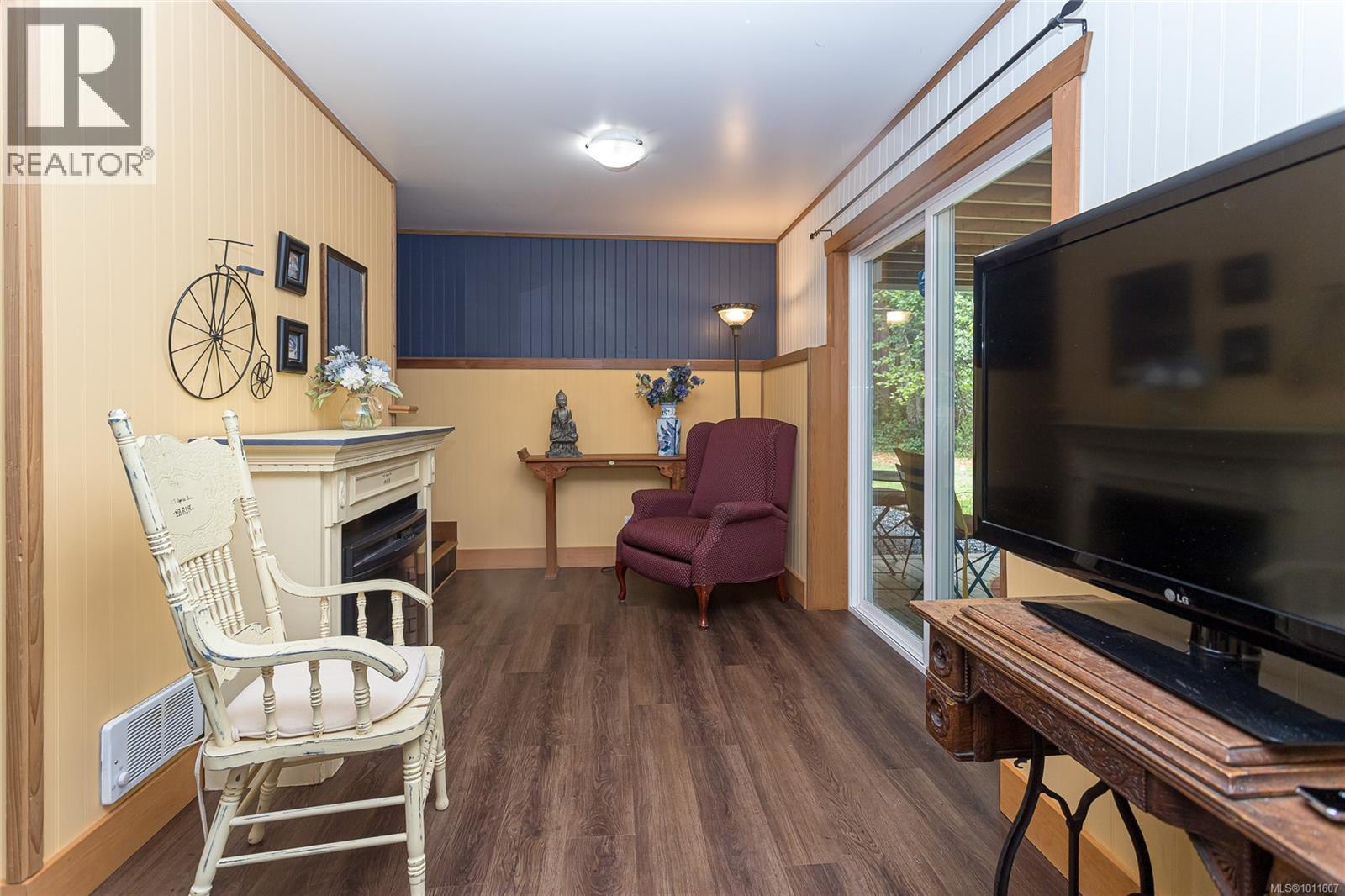 Photo 31 of 10821 Chemainus Rd, Saltair BC