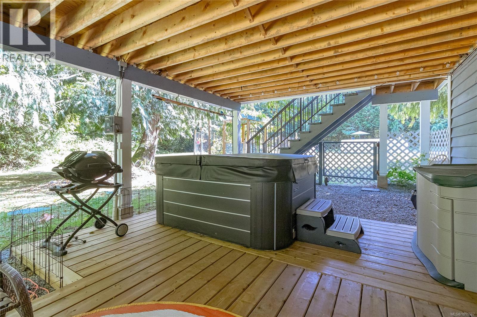 Photo 22 of 10821 Chemainus Rd, Saltair BC