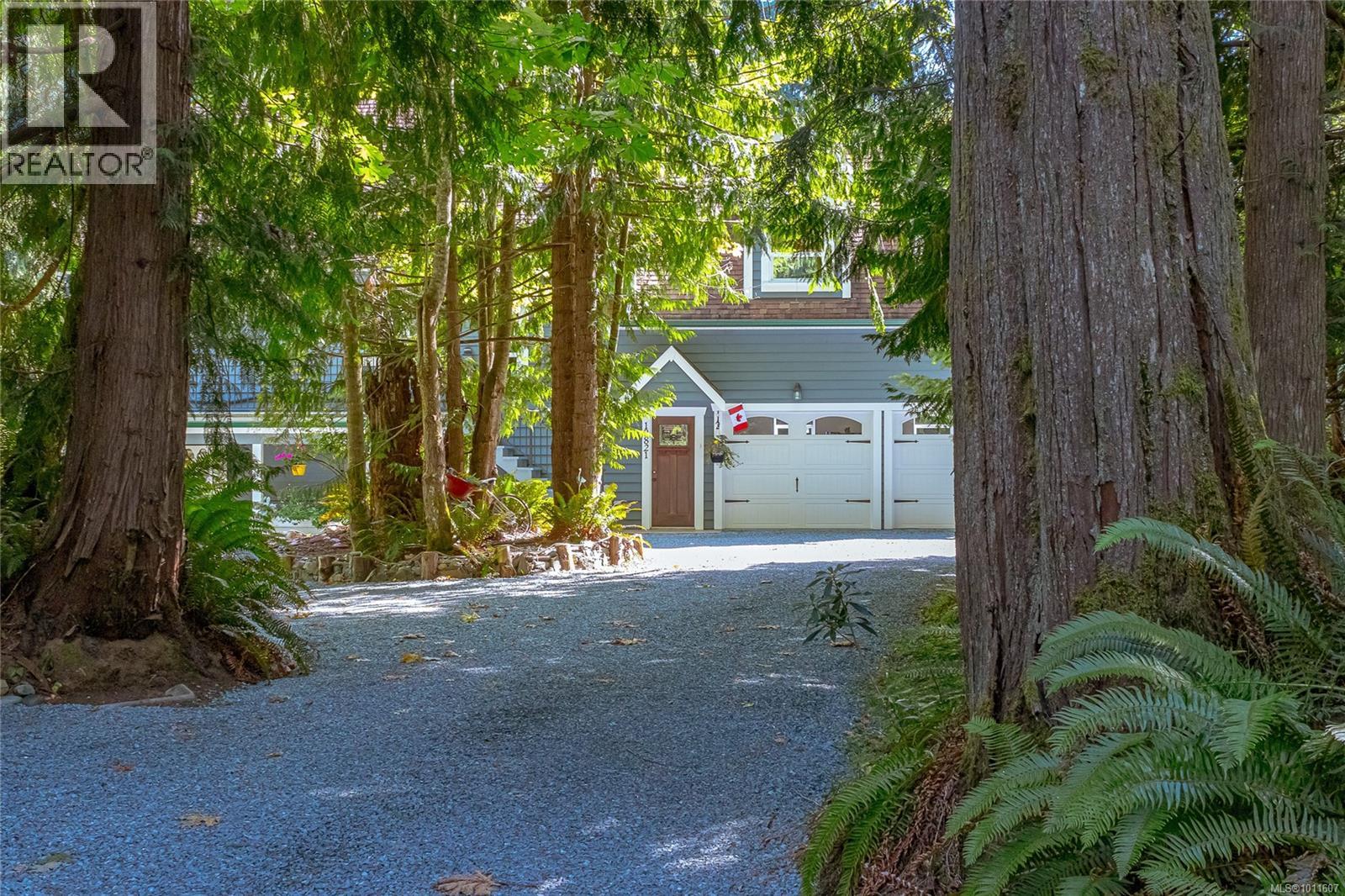 Photo 25 of 10821 Chemainus Rd, Saltair BC
