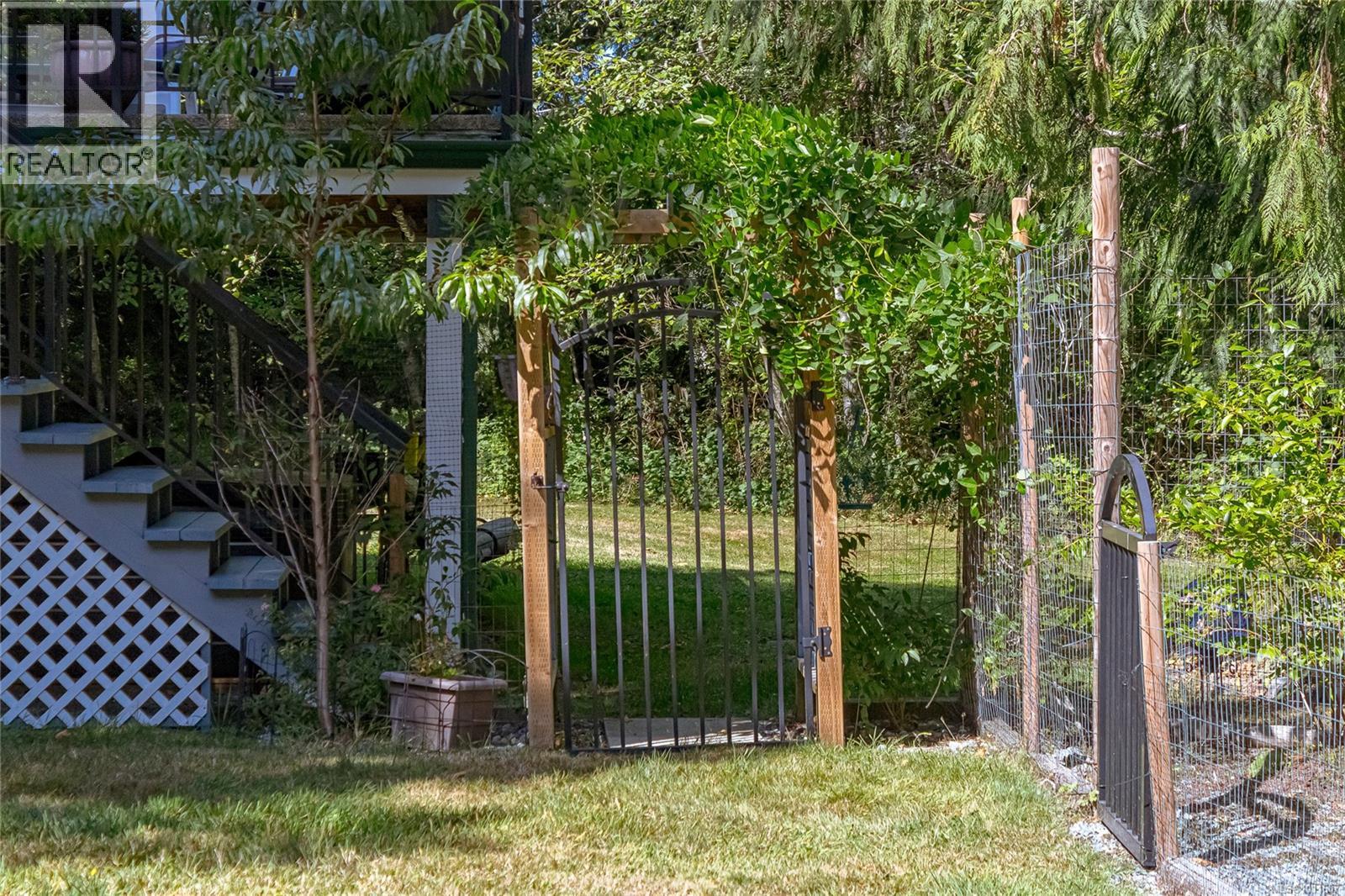 Photo 53 of 10821 Chemainus Rd, Saltair BC
