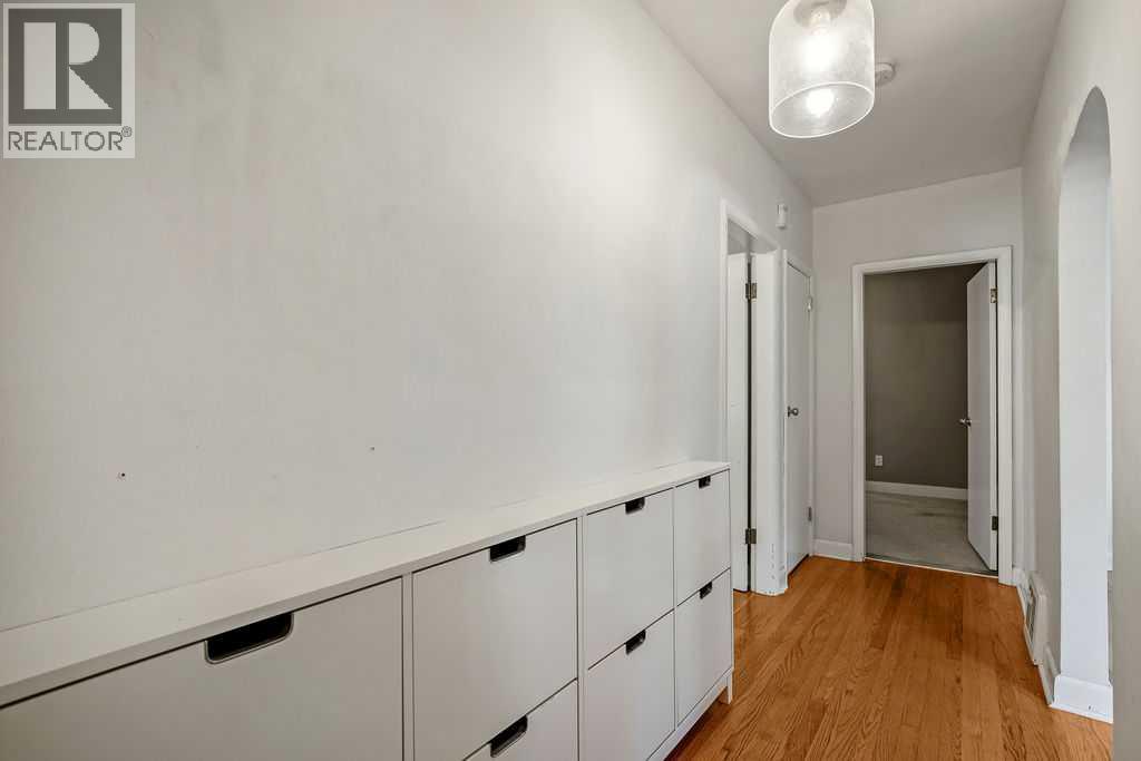 Single Family House Bungalow for Sale in   Avenue NW Mount Pleasant Calgary 