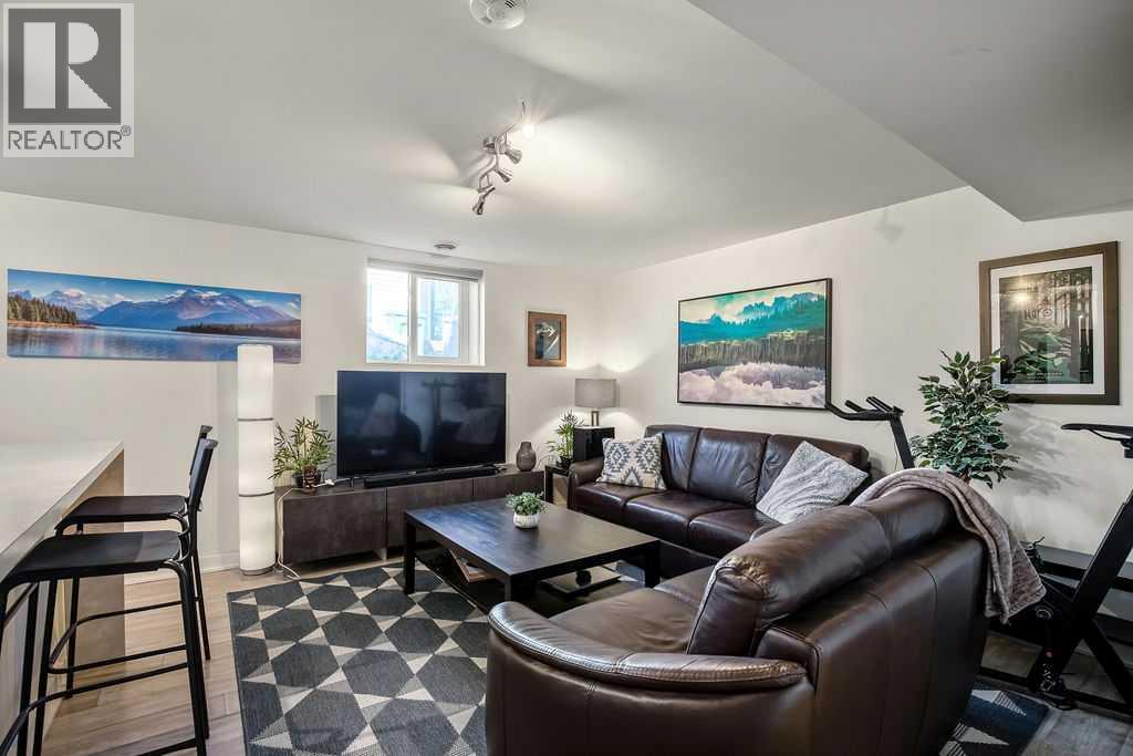 Single Family House Bungalow for Sale in   Avenue NW Mount Pleasant Calgary 