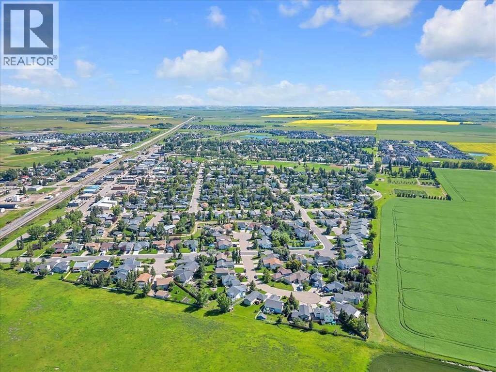 Photo 42 of 109 Monica Bay, Carstairs AB