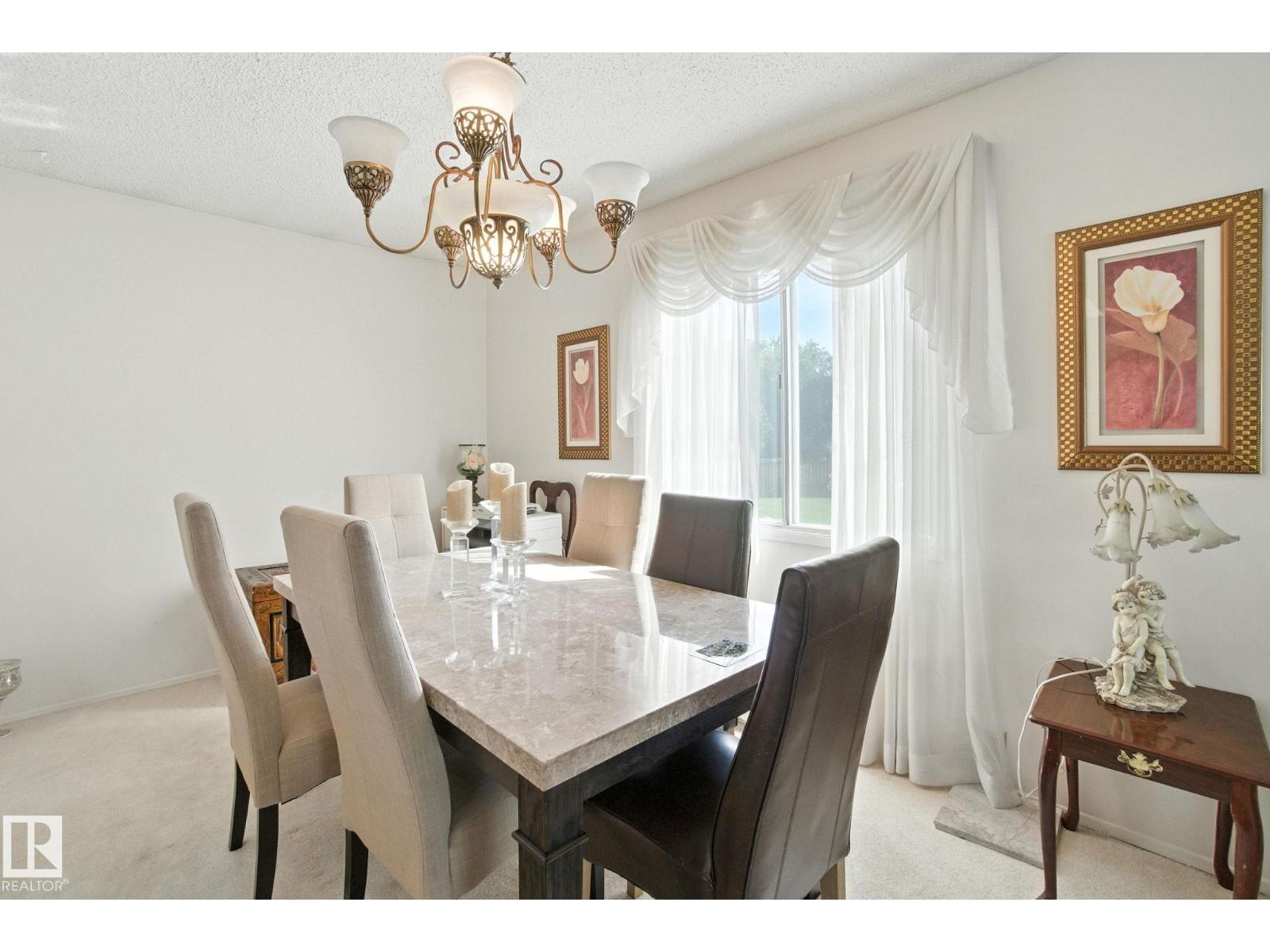 Photo 11 of 8731 180 St Nw, Edmonton AB